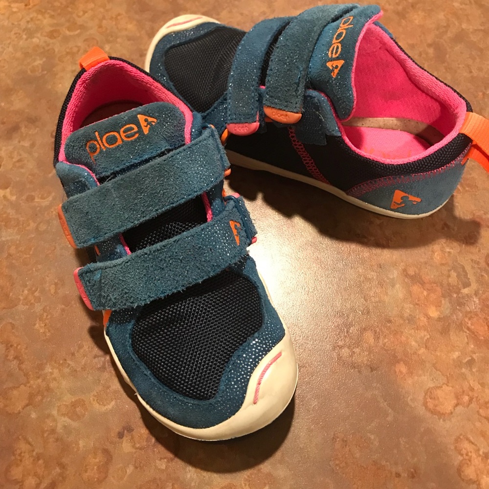 Plae girls shoes